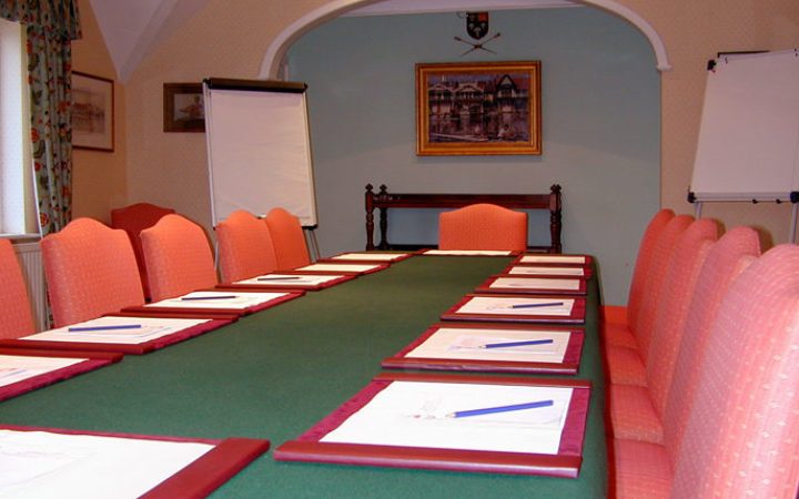 Leander_Eton_Meeting_Room-720×450